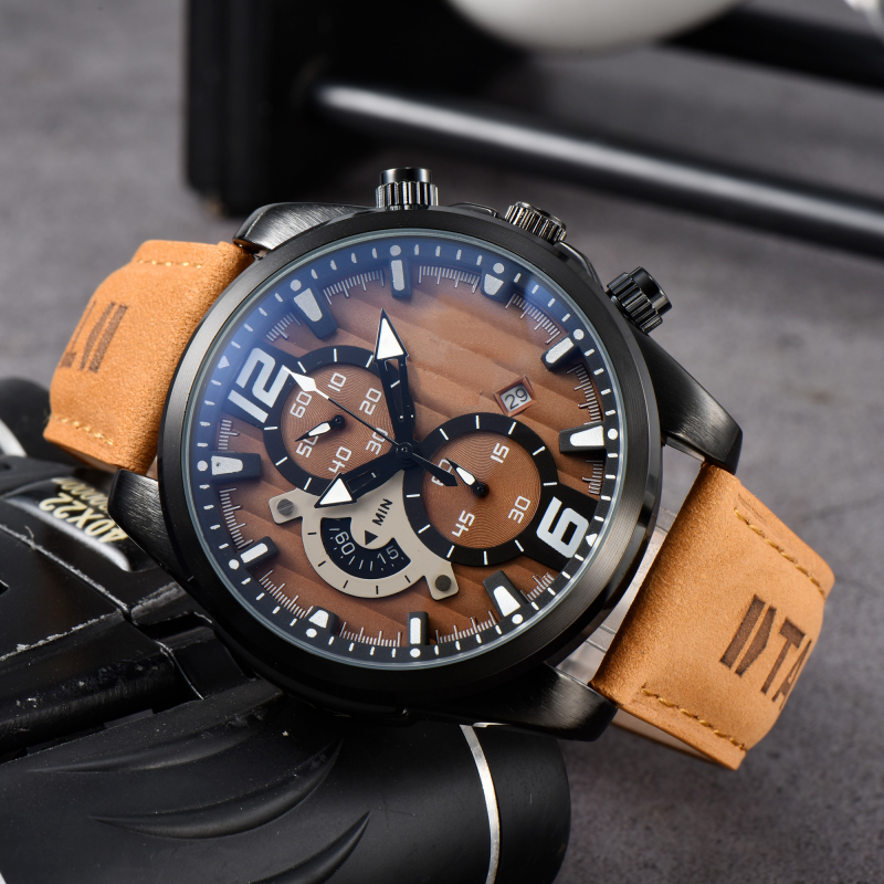 Men Big Dial Chronograph Quart - مراجعة Suede Strap Watch وسعره
