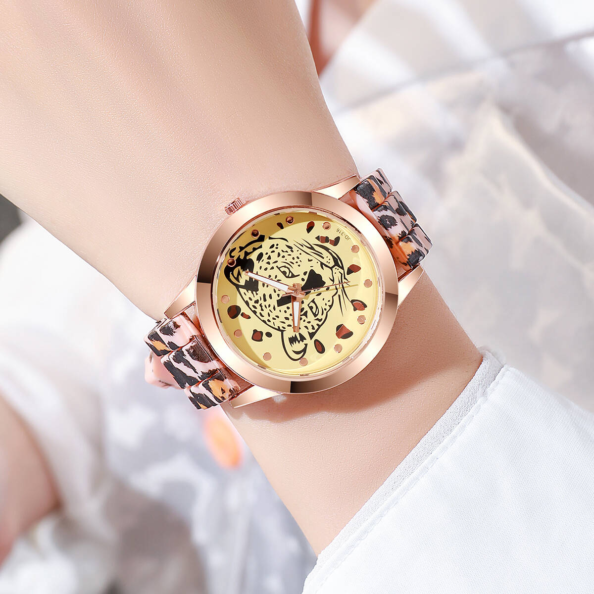 2PCS/Set Fashion Women Watches - مراجعة Silicone Band Women وسعره