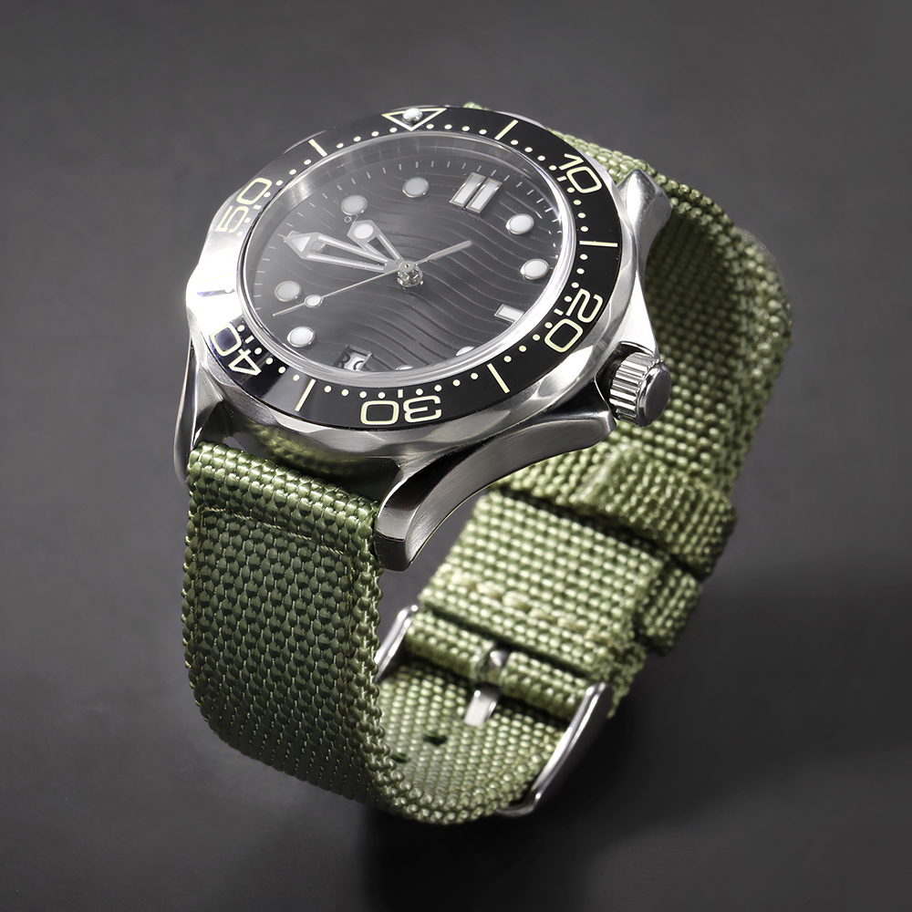 Nylon Watch Band 18/20/22/24mm - مراجعة Canvas Strap Watch وسعره
